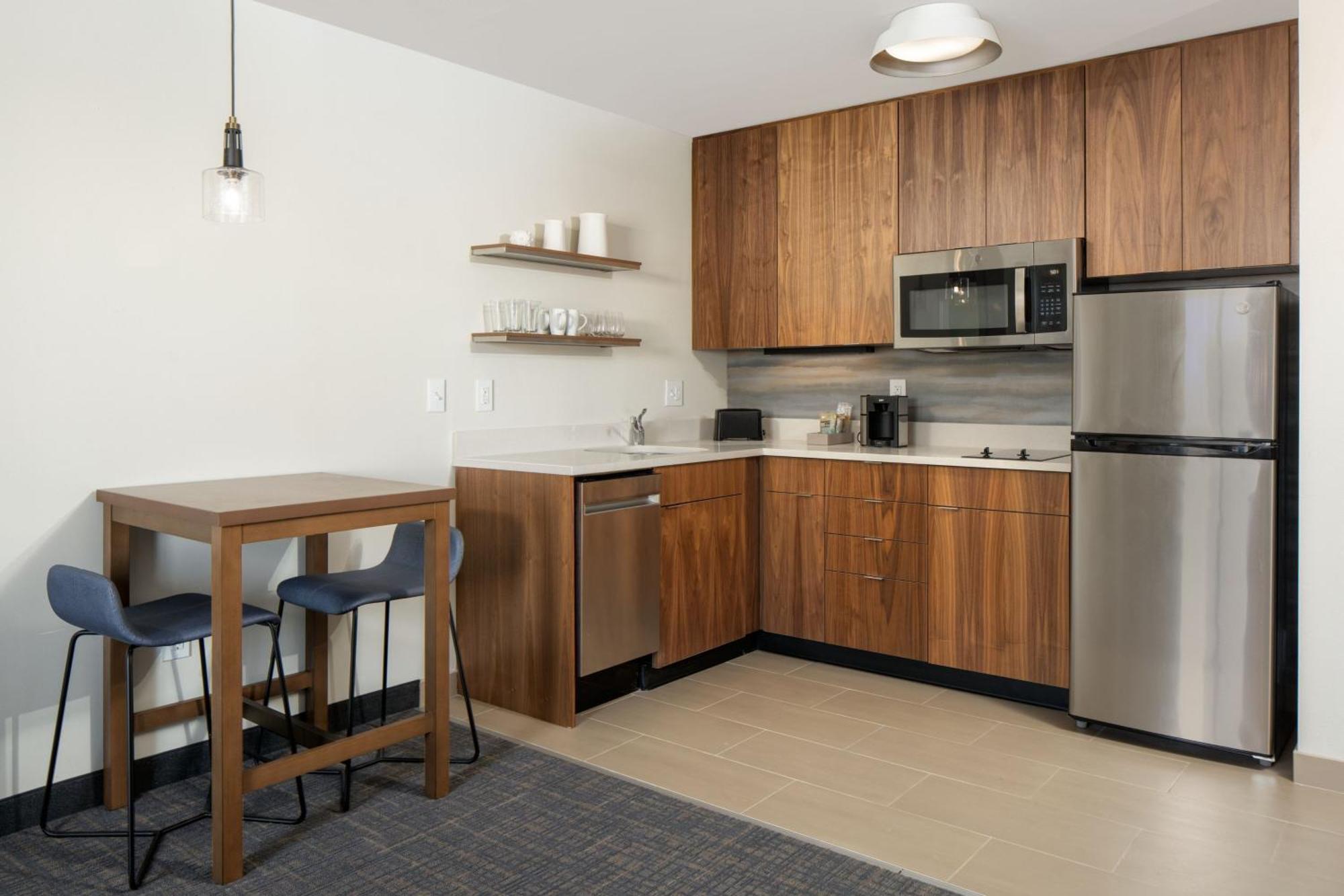 Residence Inn By Marriott Tampa 卫斯理堂 外观 照片