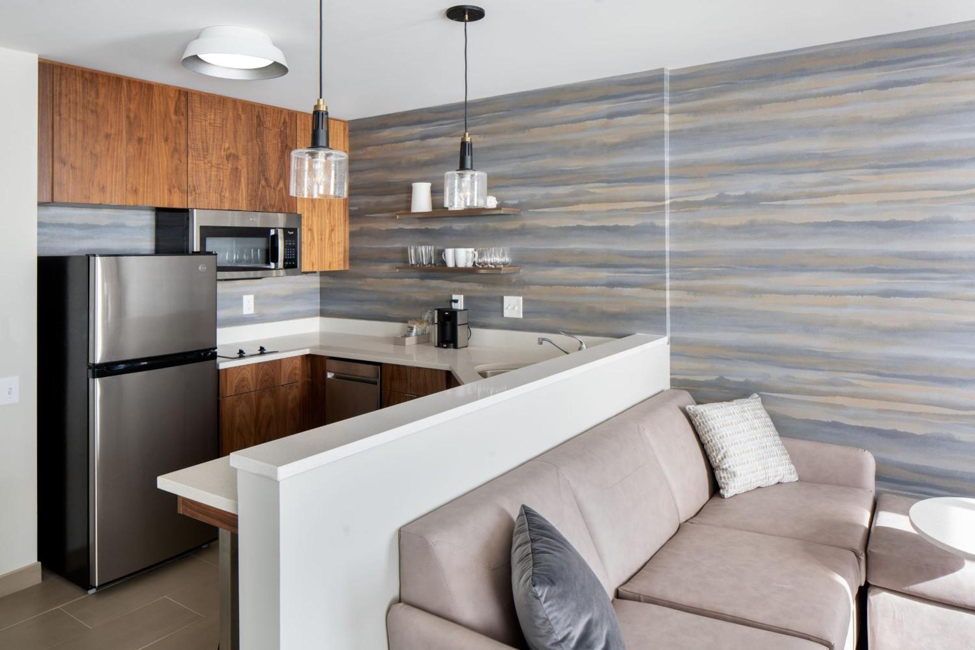 Residence Inn By Marriott Tampa 卫斯理堂 外观 照片